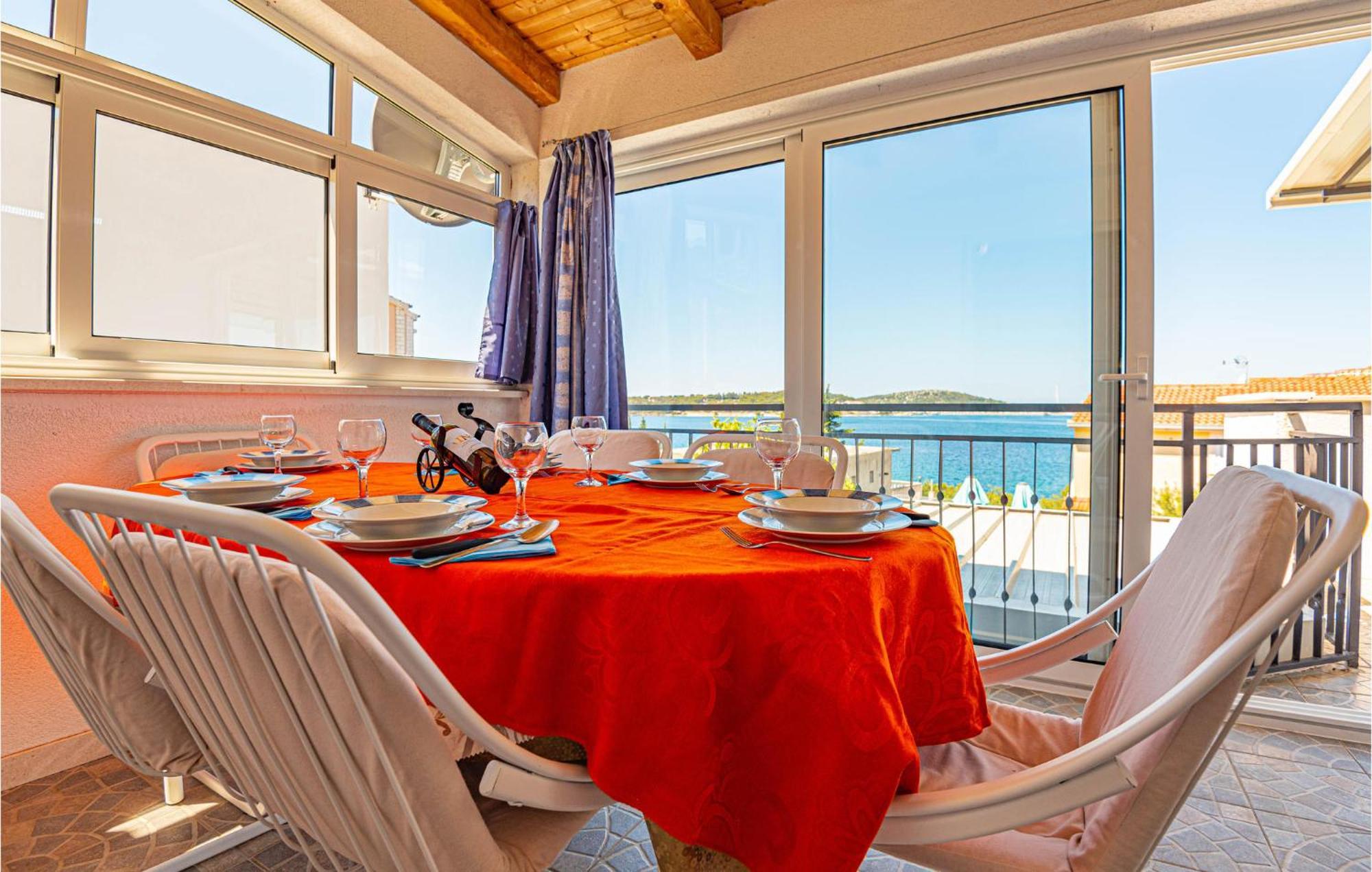 Nice Home In Zatoglav With House Sea View Podglavica Экстерьер фото