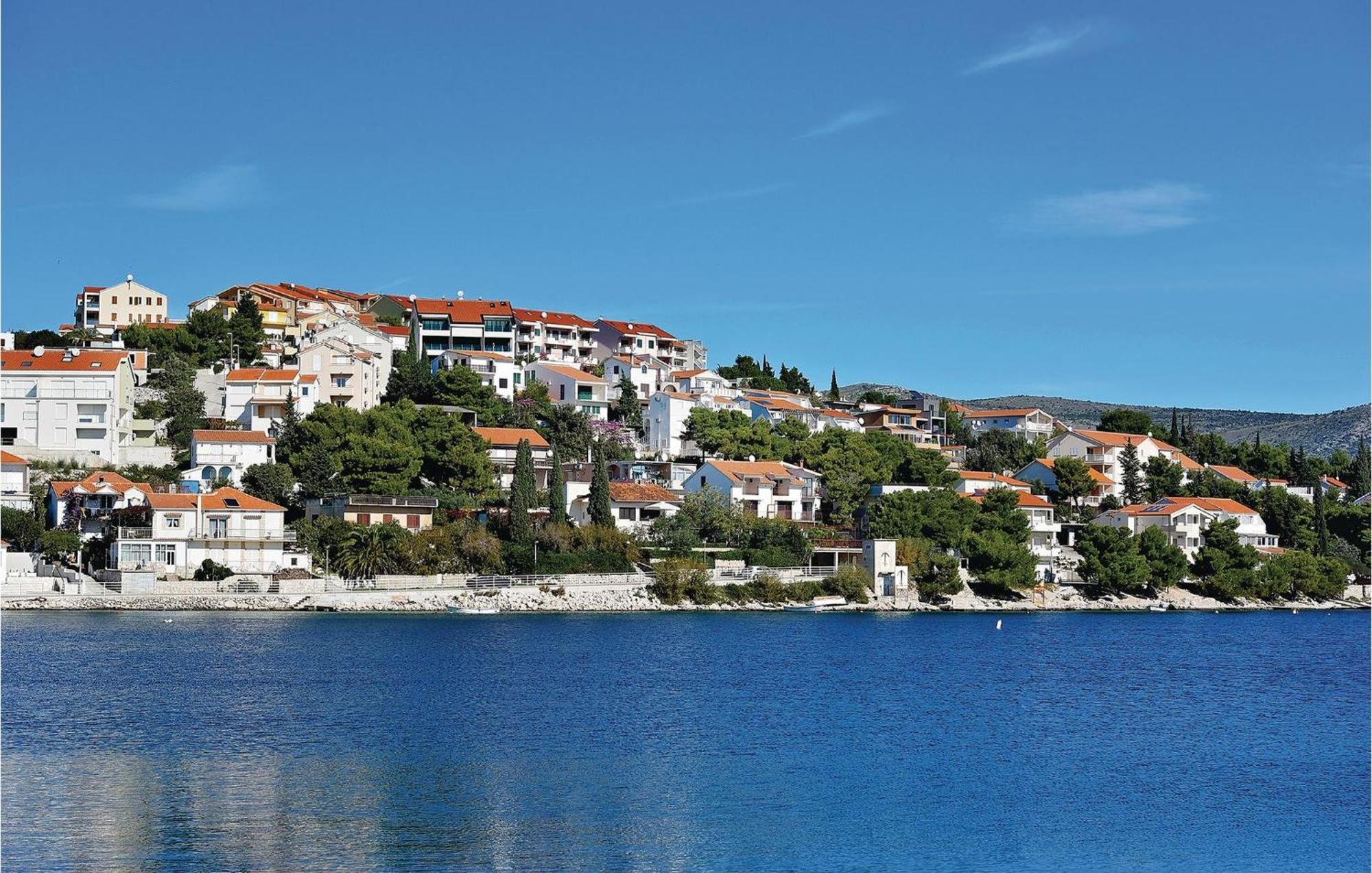 Nice Home In Zatoglav With House Sea View Podglavica Экстерьер фото
