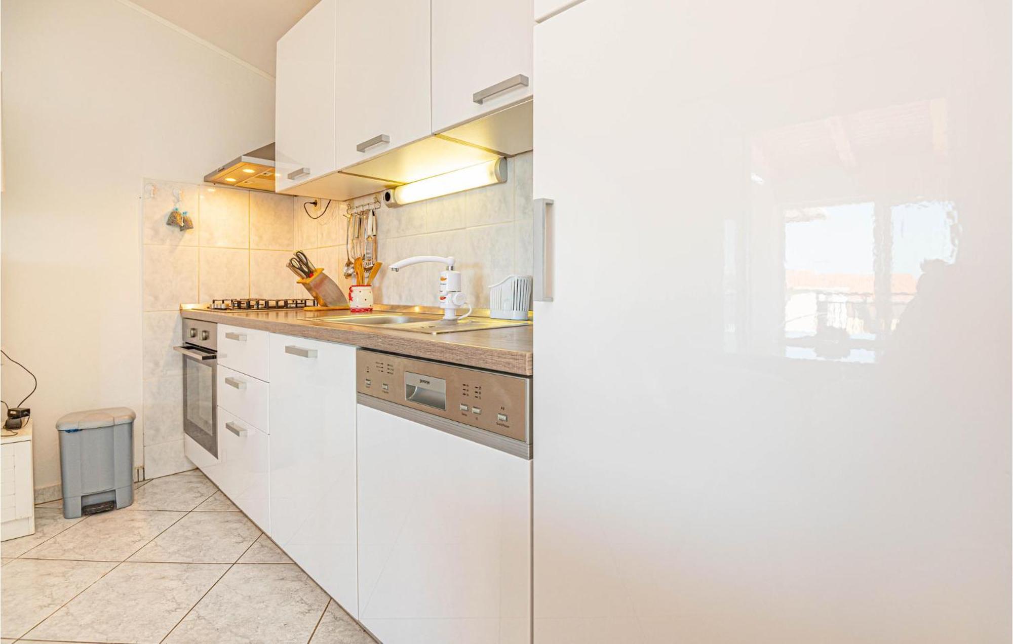 Nice Home In Zatoglav With House Sea View Podglavica Экстерьер фото