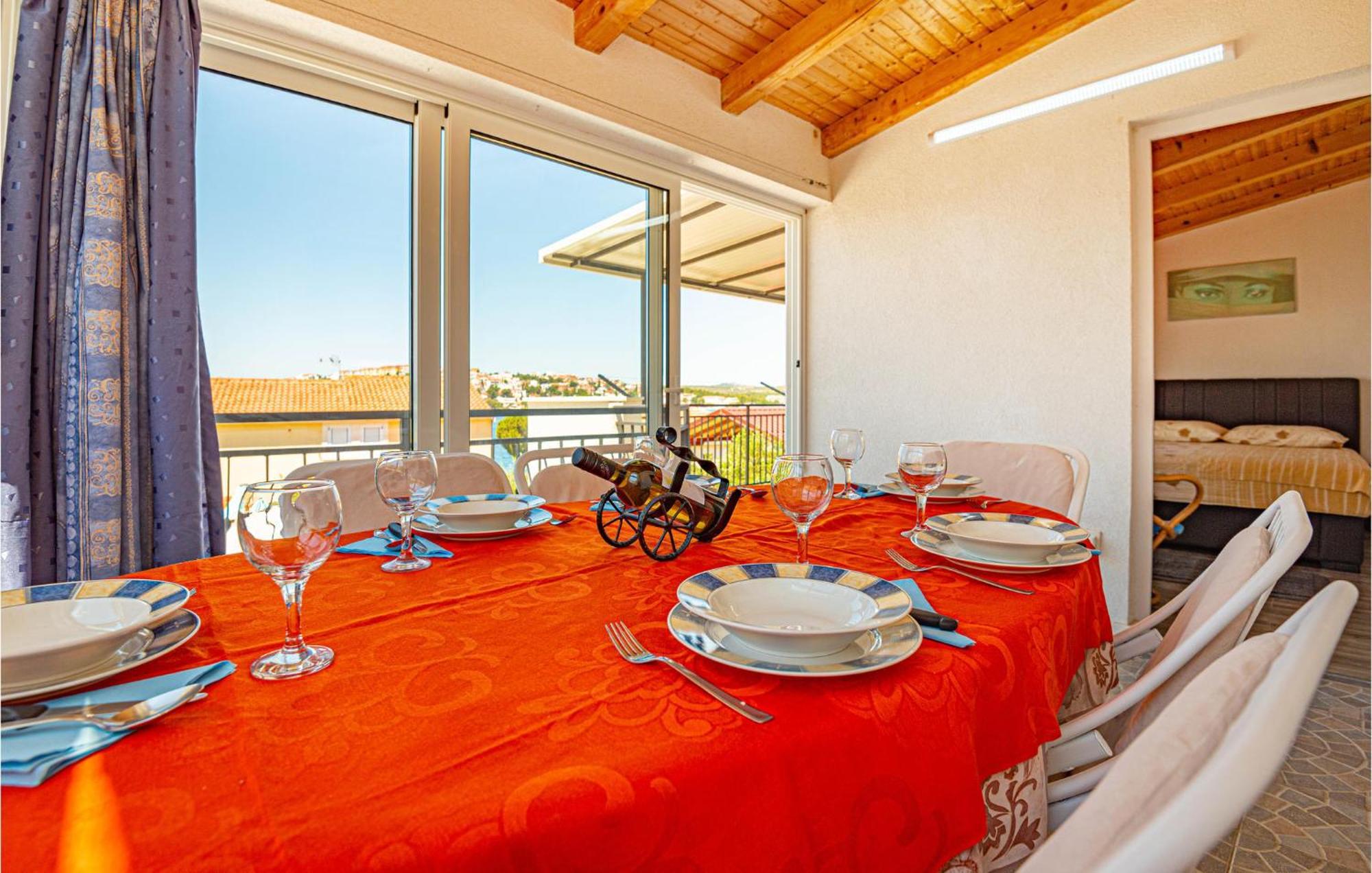 Nice Home In Zatoglav With House Sea View Podglavica Экстерьер фото