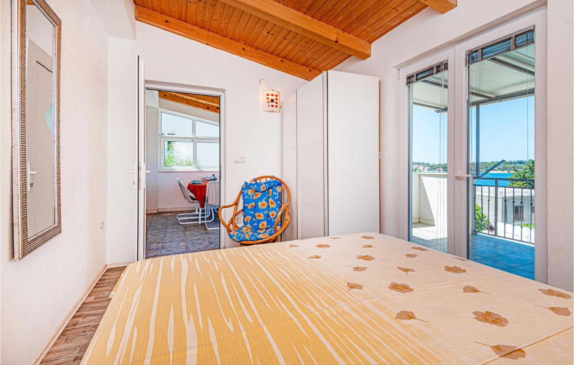Nice Home In Zatoglav With House Sea View Podglavica Экстерьер фото