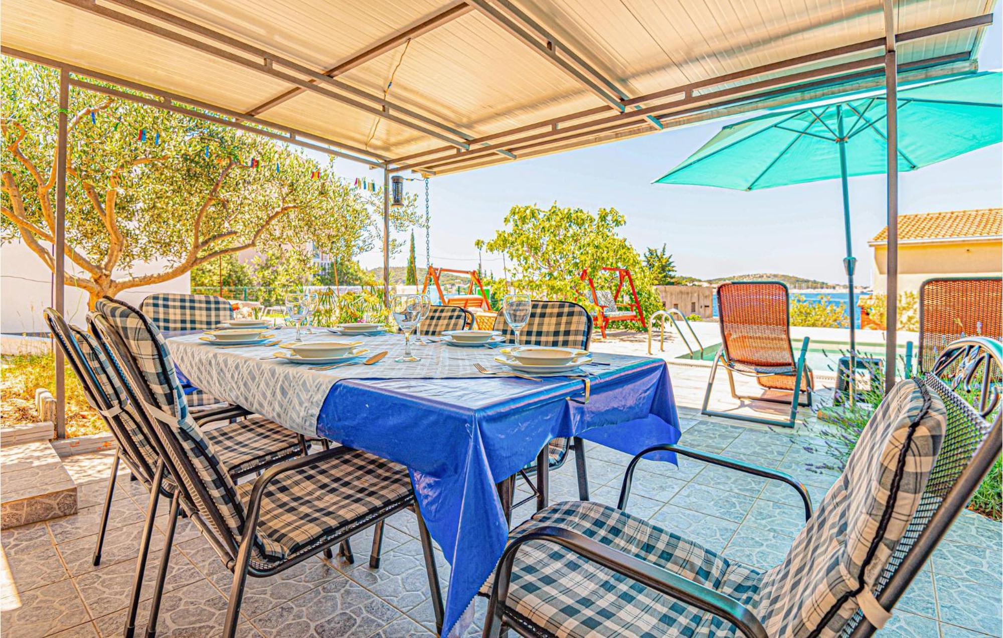Nice Home In Zatoglav With House Sea View Podglavica Экстерьер фото